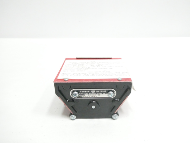 GE IC694MDL655 24VDC, 32-point, POS/NEG logic, Fujitsu connector - 图片 2